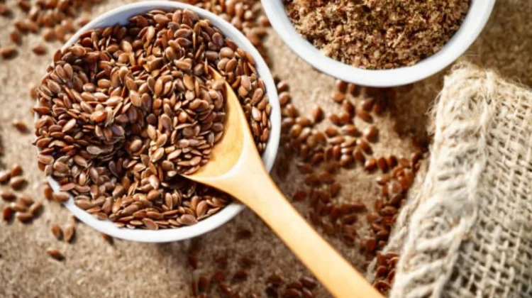 Kenali Flaxseed: Biji Mini Padat Serat Penjaga Jantung dan Pencernaan
