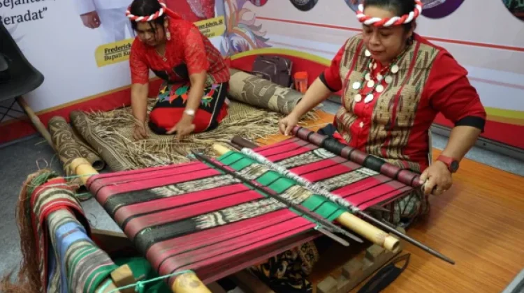 Dekranasda Kubar Dorong Generasi Muda Lestarikan Kerajinan Lokal