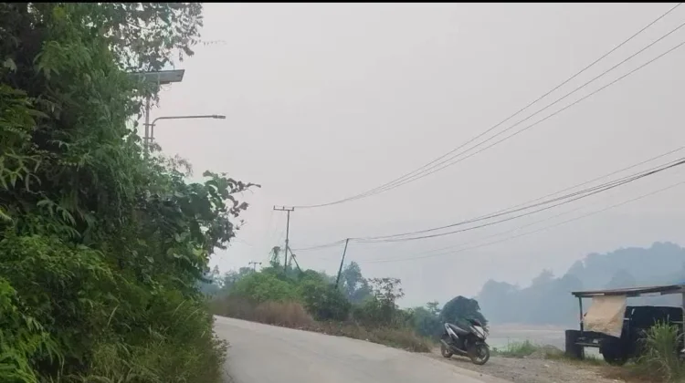 Paparan Asap Karhutla Dirasakan Warga Ujoh Bilang, Mahakam Ulu