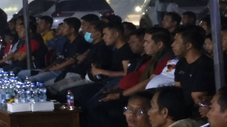 Kemenangan Timnas Indonesia Disambut Sukacita Warga Kubar