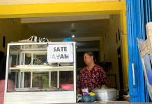 Warung Makan di Mahulu Bertahan, Harga Jual Tak Naik meski Bahan Mahal
