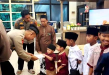 Polres Kubar Buka Puasa Bareng Wartawan dan Santuni Anak Yatim