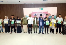 Menhut Serahkan Empat SK Perhutanan Sosial di Kaltim