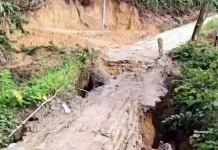 Jembatan Nangin Ambruk, Akses Rikong-Ponak Lumpuh