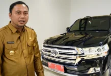 Bupati Kutai Barat Bantah Beli Mobil Dinas Baru Berharga Fantastis
