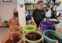 Harga Bumbu Dapur di Pasar Olah Bebaya Melak Masih Stabil jelang Idulfitri