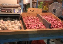 Harga Bawang Merah di Pasar Melak Mengalami Kenaikan jelang Lebaran
