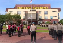Apel Pagi Polres Kukar Tekankan Disiplin dan Pelayanan