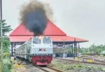 Perkembangan Bahan Bakar Kereta Api di Indonesia