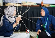Lestarikan Budaya, Warga IKN Dilatih Ukir Kayu dan Anyam Rotan
