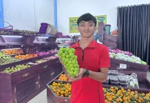 Penjualan Buah di Kubar Stabil, Pedagang Hadapi Tantangan Harga