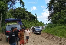 Jalan Rusak Mahulu Kubar Hambat Ekonomi Warga