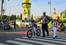 Sat Lantas Kukar Gelar Strong Point Pagi di Kota Tenggarong