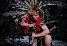 Dari Hobi Jadi Dedikasi, Pelatih Tari di Kubar Lestarikan Budaya