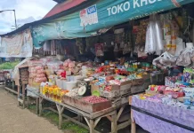 Pedagang Keluhkan Peningkatan Harga Sembako yang Terus Merangkak Naik di Kubar