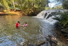 Jalan Lengang saat Libur Panjang, Warga Nikmati Wisata di Kubar