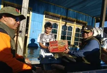 Wakil Bupati Mahulu Pantau Banjir, Soroti Listrik dan Jaringan Telekomunikasi