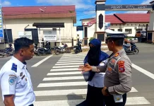 Dishub dan Polres Kubar Perbarui Zebra Cross di 11 Titik Keramaian