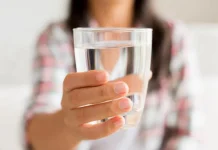Minum setelah Makan Tidak Baik untuk Kesehatan, Benarkah?