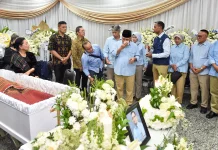 Basuki Kenang Dedikasi Troy Pantouw sebagai Pionir Komunikasi Publik IKN