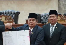 DPRD Kutai Barat Setujui Raperda APBD 2025 dengan Catatan dan Masukan