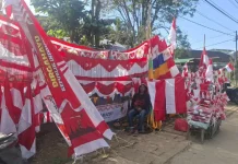 Penjualan Bendera Merah Putih di Kutai Barat Masih Sepi