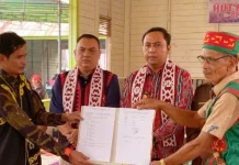 Kepala Adat Linggang Amer Diminta Jadi Mediator Persoalan Warga