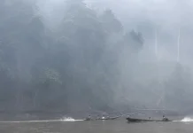 Kabut Asap dan Sungai Surut, Warga Kuyung Kesulitan Mencari Ikan