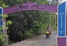 Berat di Ongkos dan Jalan Memprihatinkan, Anak-anak Loa Deras Sekolah ke Kukar