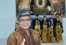 Festival Tiwat Menang Lestarikan Budaya Kutai Barat di Melak