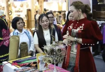 Wastra Kriookng Jadi Unggulan Kubar di Kriyanusa 2026