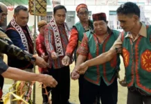Bupati Kubar Tekankan Tiga Peran Strategis Lembaga Adat Kampung