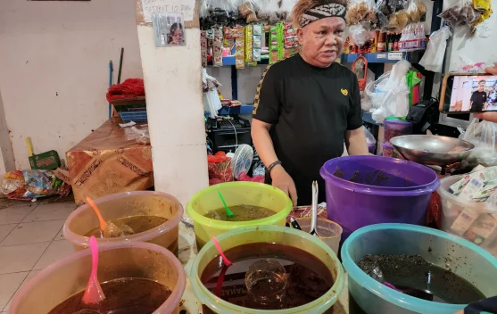 Harga Bumbu Dapur di Pasar Olah Bebaya Melak Masih Stabil jelang Idulfitri