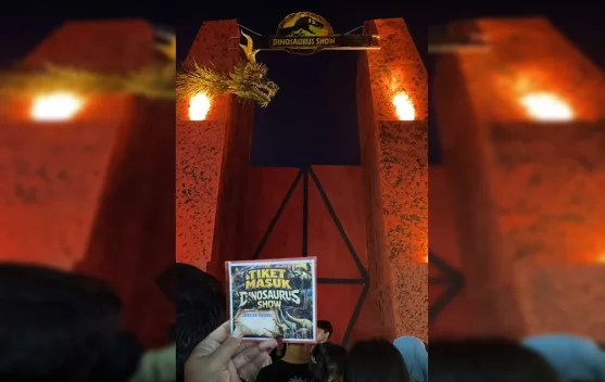 Pertunjukan Dinosaurus Jadi Daya Tarik Baru di Sempekat Harmoni Budaya 2026