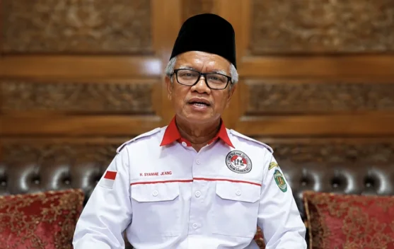 Tokoh Kaltim Syaharie Jaang Sambut Hangat Kedatangan Menag dan UAS ke Kubar