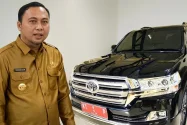 Bupati Kutai Barat Bantah Beli Mobil Dinas Baru Berharga Fantastis