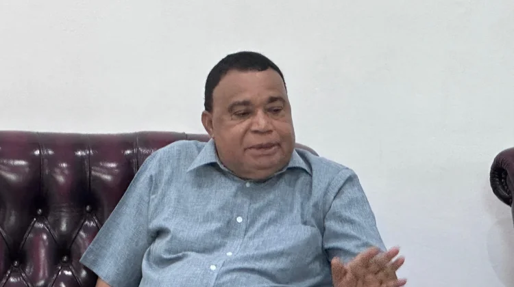 Bupati Yapen Tegaskan Penempatan Guru Nakes Sesuai SK