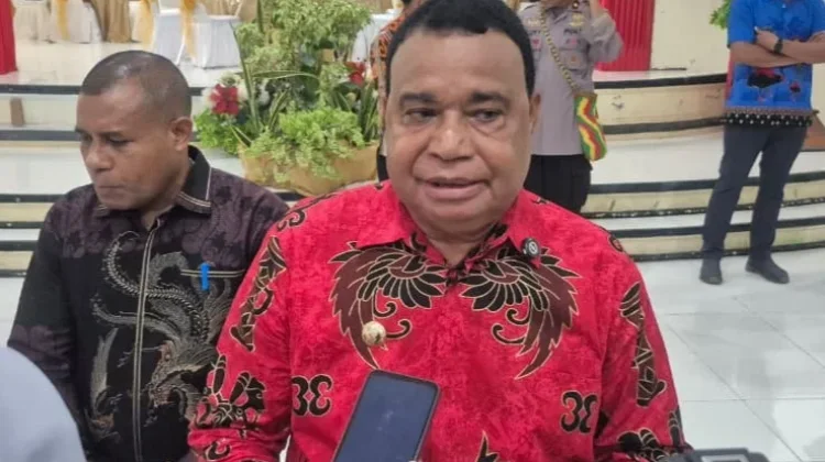 Bupati Yapen Jamin Gaji ASN Dibayar Tepat Waktu