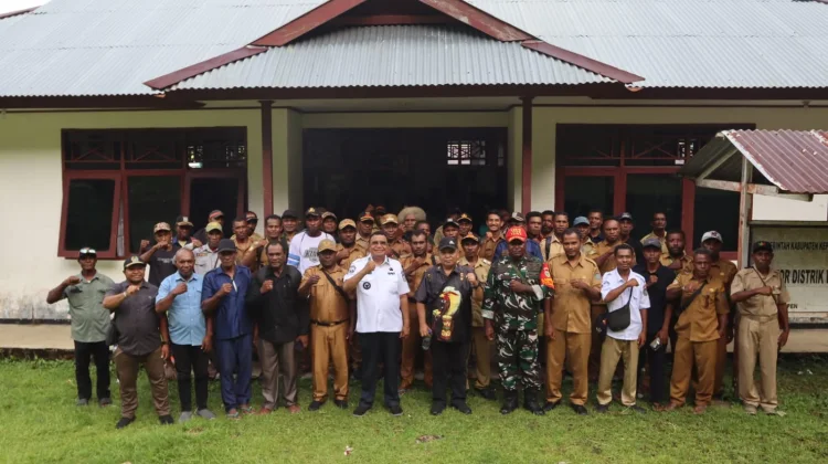 Bupati Yapen Kepala Distrik Kepala Kampung Perpanjangan Tangan Bupati