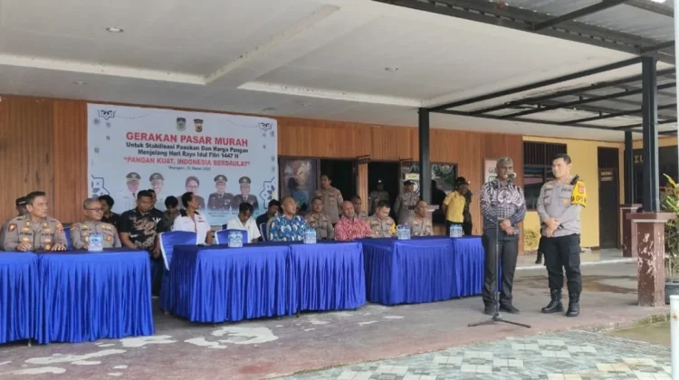 Pemkab Waropen dan Polres Gelar Pasar Murah Bersama