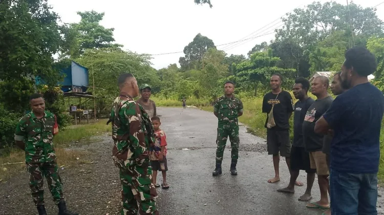 Babinsa Warbah Silatuhrami Bersama Warga Kampung Botawa
