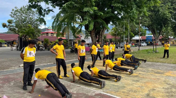 Polres Yapen Gelar Tes Kesamaptaan Jasmani