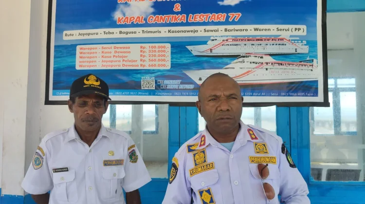 Cuaca Buruk Hambat Kapal Singgah Pelabuhan Waren Waropen