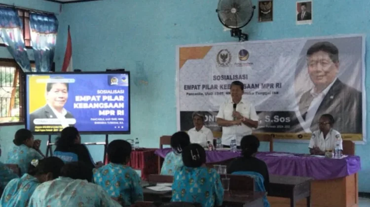 Menanamkan Nilai2 Kebangsaan Anggota DPR RI Tonny Tesar Sosialisasi 4 Pilar