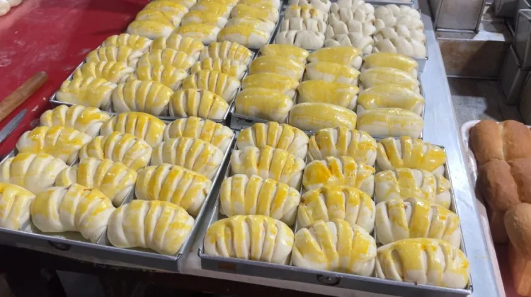 Usaha Roti Rumahan Jadi Peluang Ekonomi Baru di Daerah