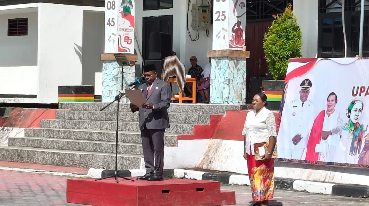 Bupati Waropen Ajak Perempuan Berdiri Tegak Lebih Berani