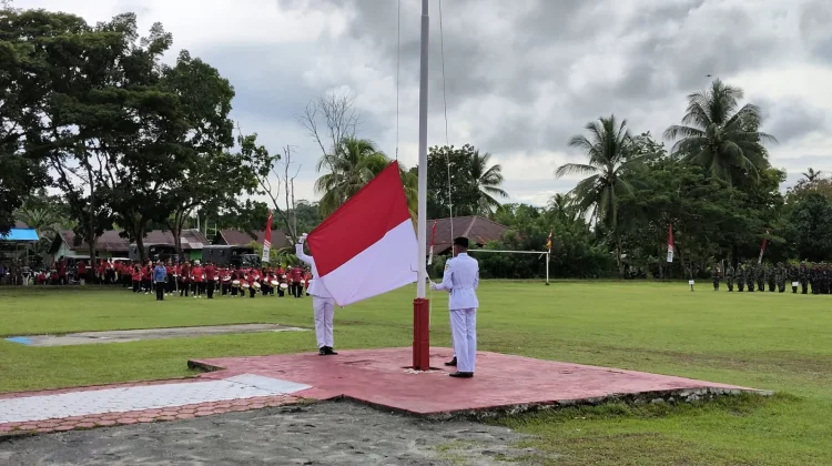 Pemda Waropen Gelar Upacara Hardiknas dan HUT Ke-23