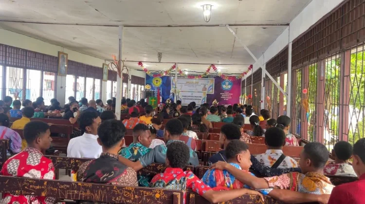 178 Siswa SMKS YPK TIK Serui Lulus Tahun Ini