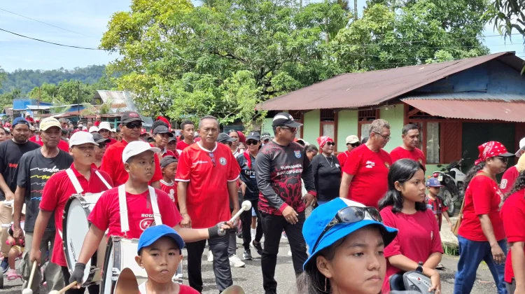 Menjelang HUT Kapitan Pattimura ke-209, IKEMAL Yapen Gelar Jalan Santai