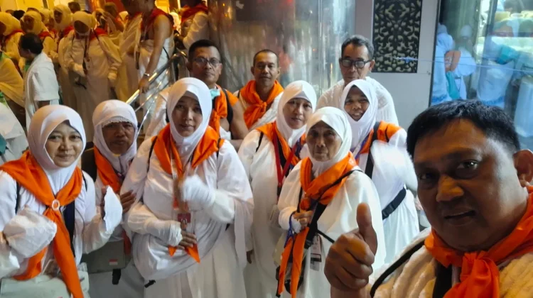 Jamaah Haji Kloter 27 UPG Tiba di Jeddah, Seluruh Jamaah  Dilaporkan Sehat